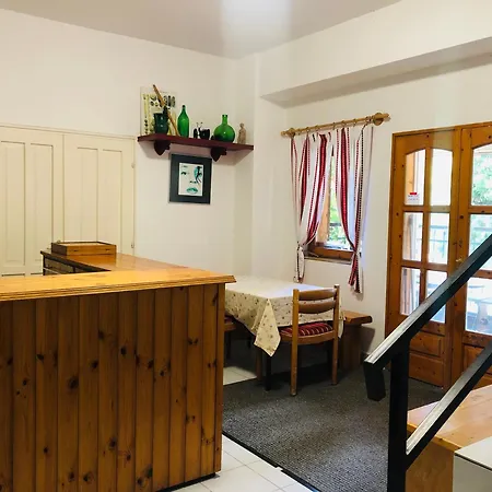 Aligvar Vendeghaz Holiday home Salfold