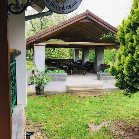 Aligvar Vendeghaz Holiday home *
