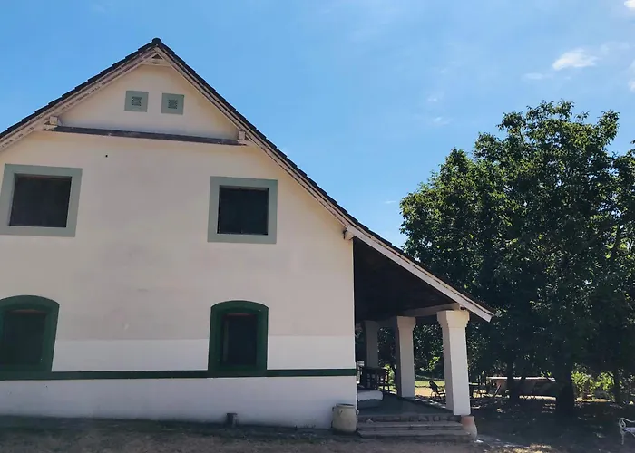 Aligvar Vendeghaz Semesterbostad *